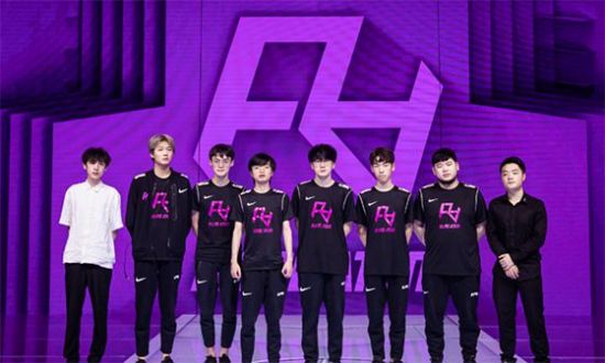 阳江国际风筝邀请赛盛大开幕 灵芝与章鱼齐飞天